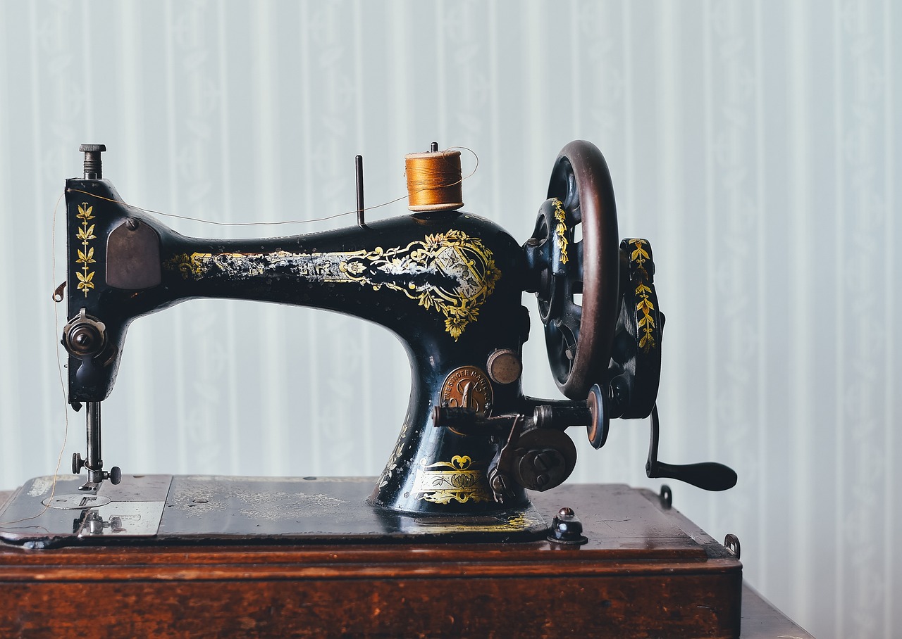 Antique, Sewing machine, Home image.