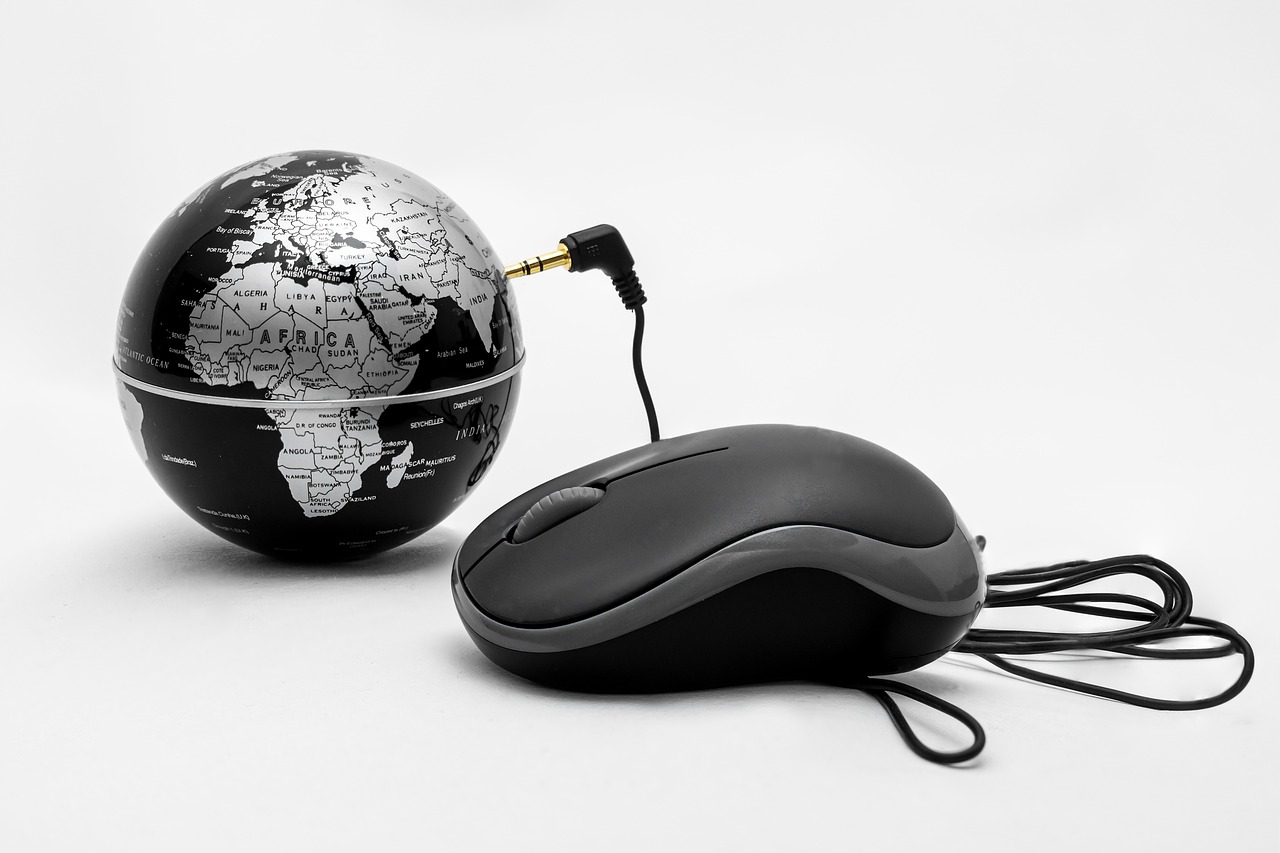 mouse connected to a globe