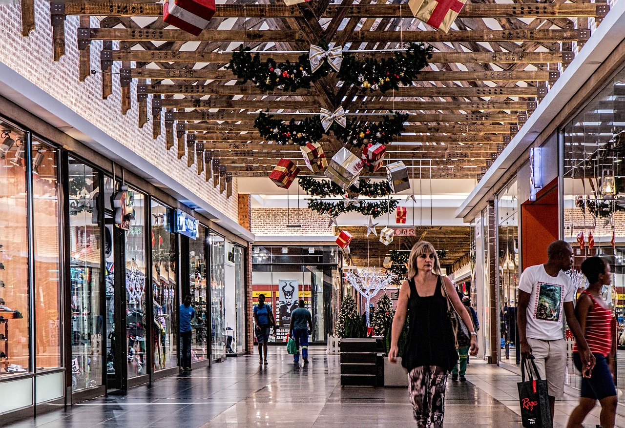 Shopping mall, Woman, Shopping image.