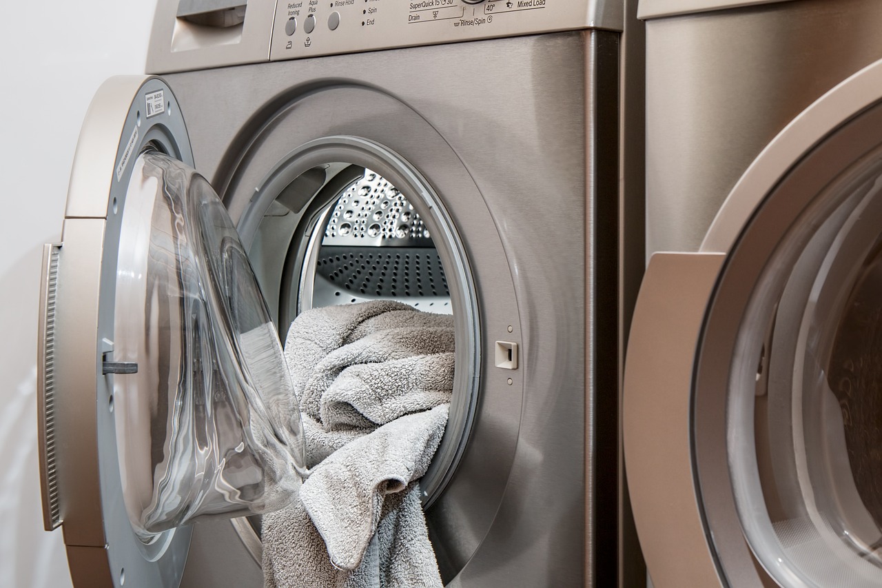 Washing machine, Laundry, Tumble drier image.